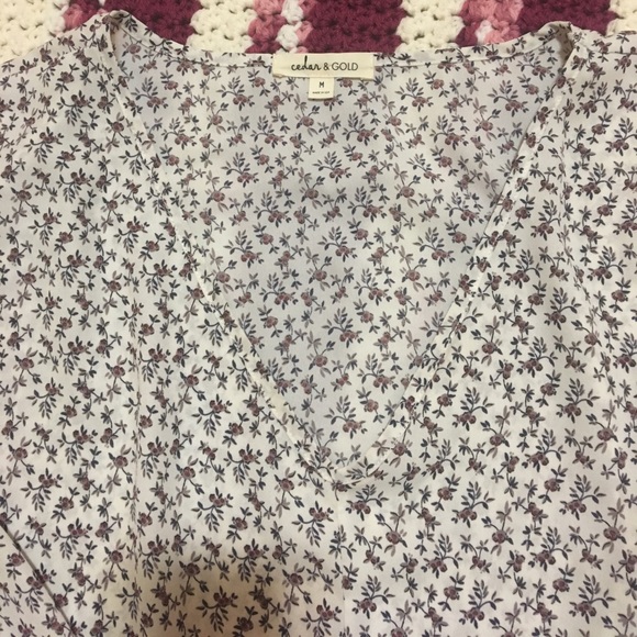 Floral knot blouse - Picture 3 of 6